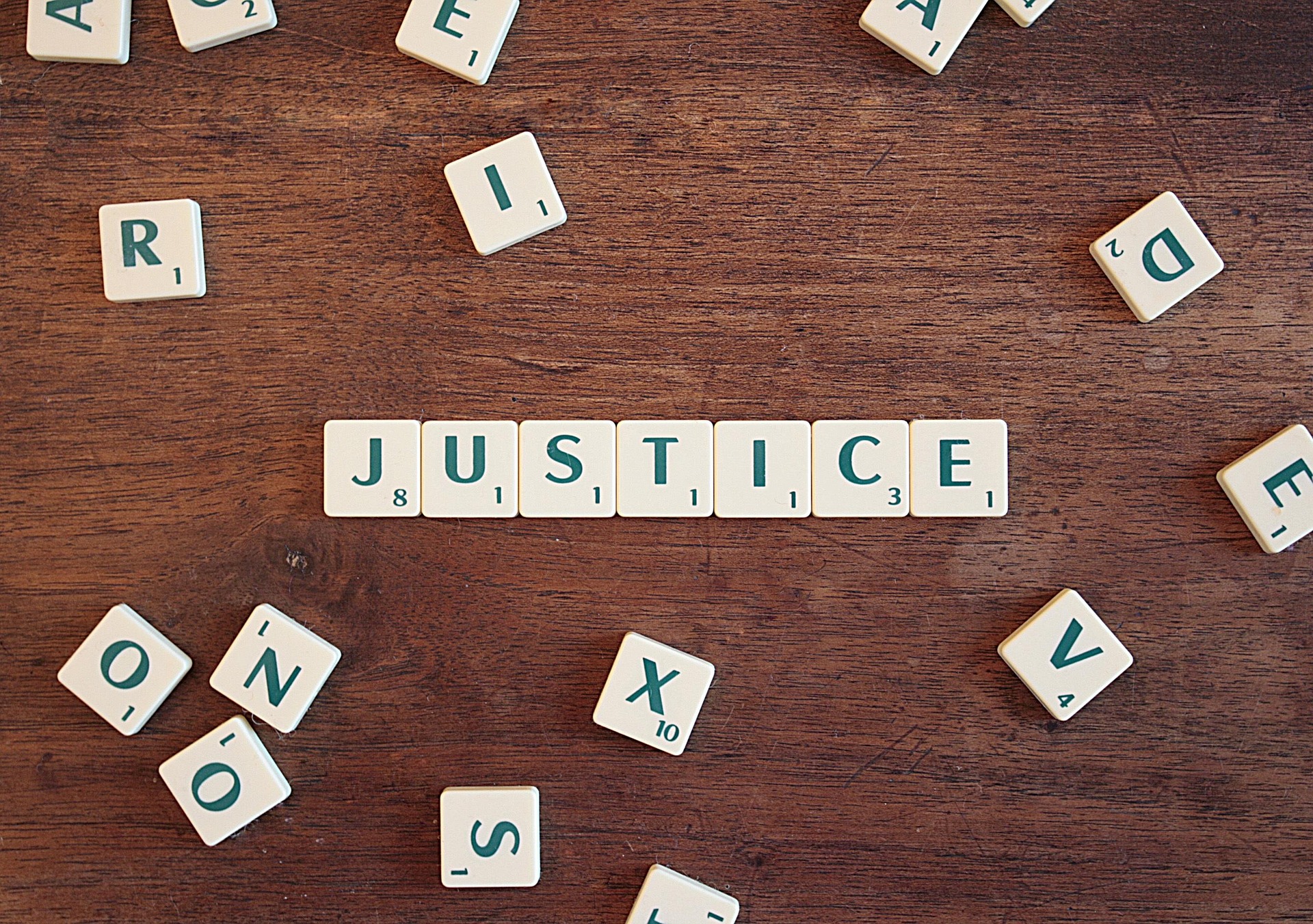 2c3642fa-7f7f-4ac5-bb84-d563d1f6c720-justice-2755765_1920.jpg